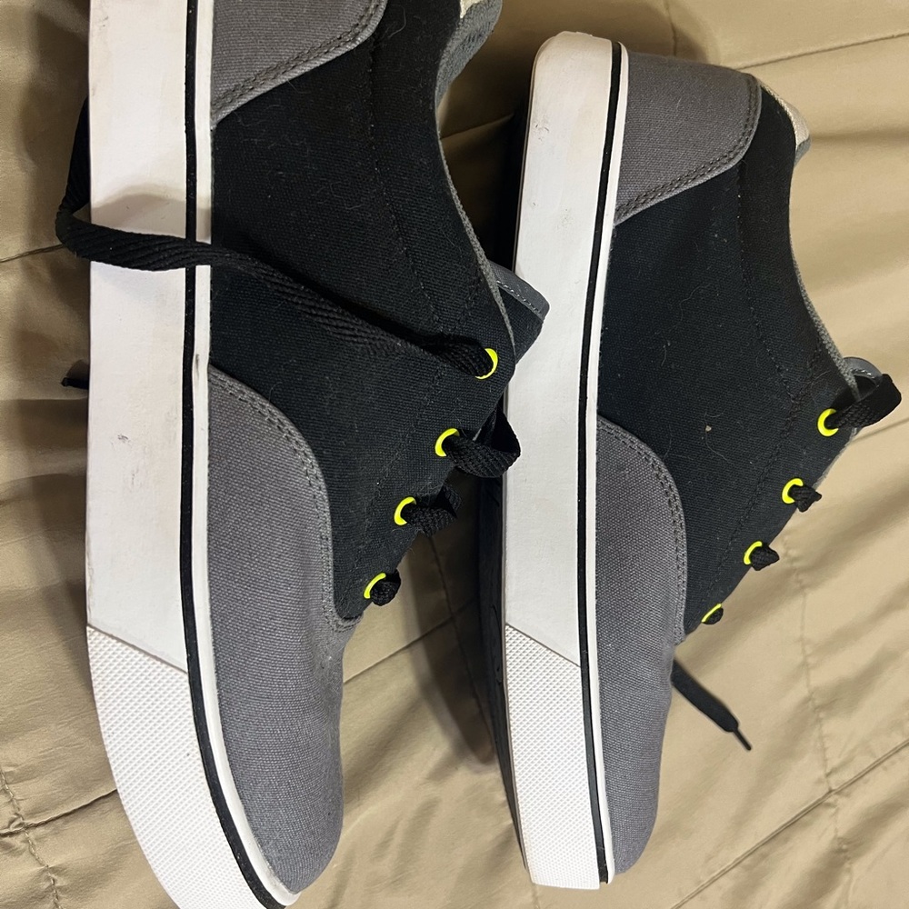Men’s Grey Canvas Heeleys Gym Shoes